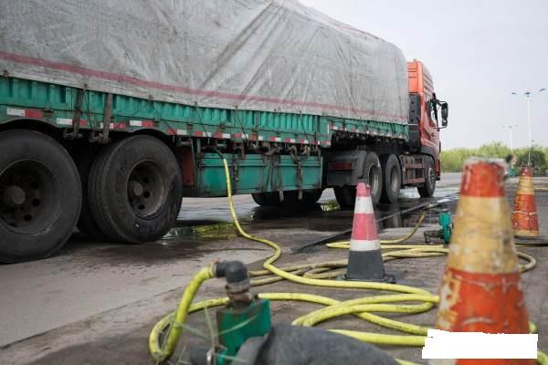 高速公路服务区货车24小时自助加水机